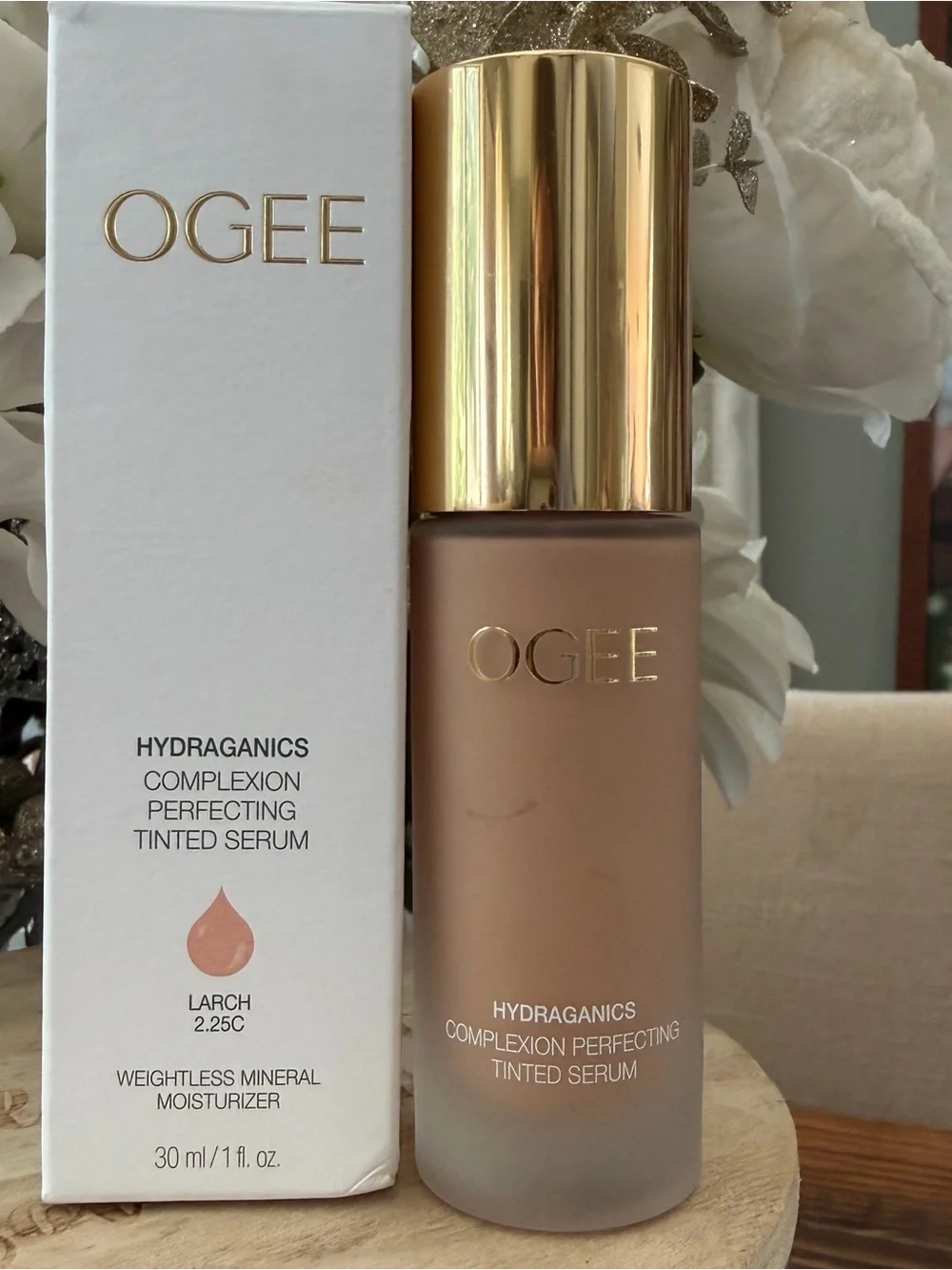 Ogee Hydraganics Complexion Perfecting Tinted Serum Larch 2.25C 30 ml / 1 fl oz